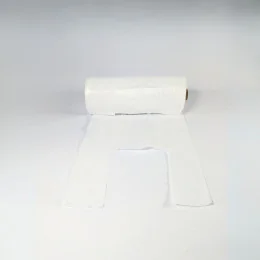 Bele nosilne vrečke v roli
